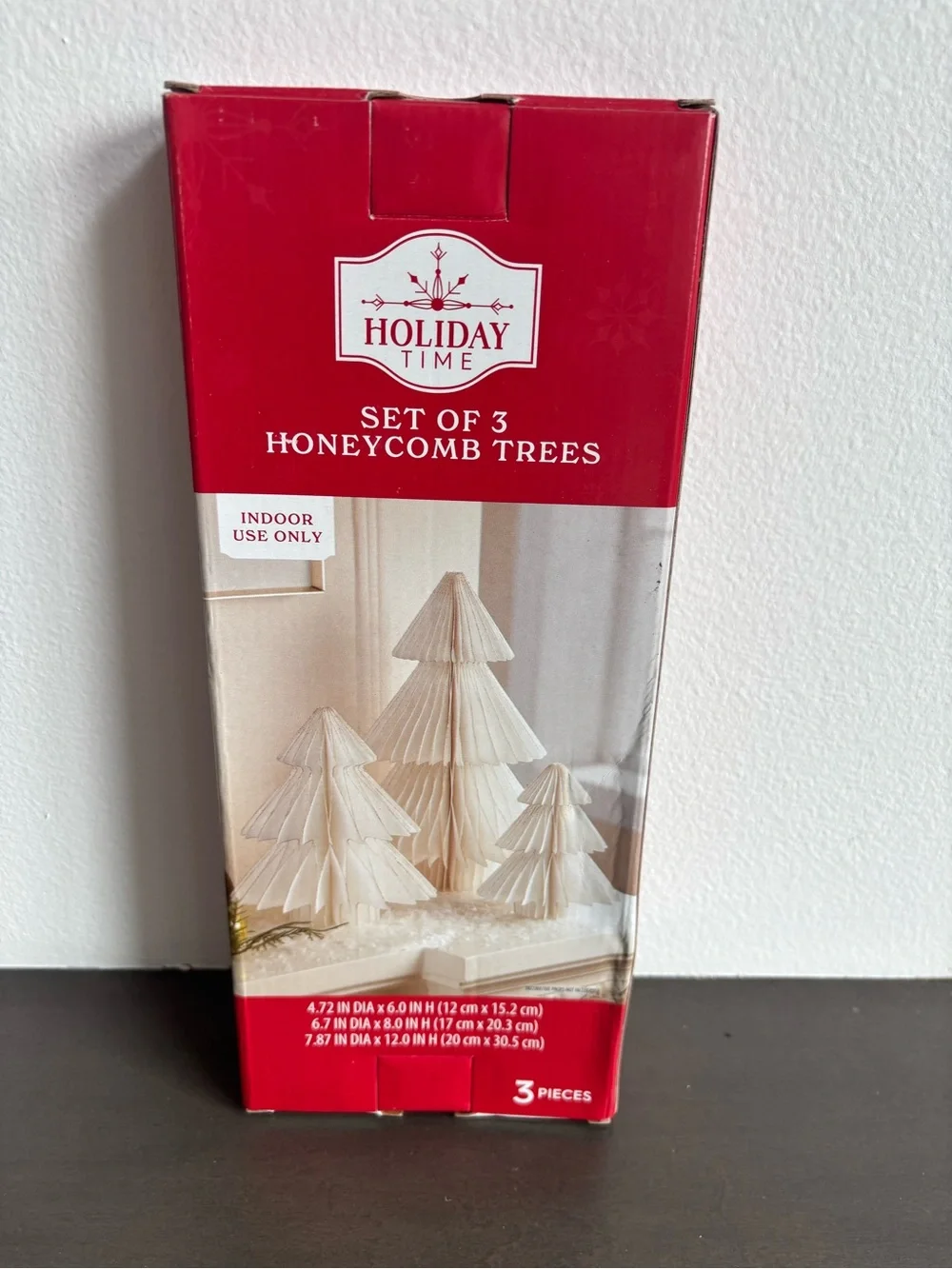 NWOT-NWOT - Holiday trees ivory set of 3 honeycomb trees